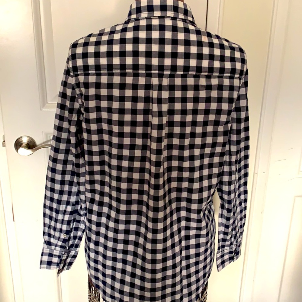 J. CREW Bottons Down Shirt. - Picture 3 of 3